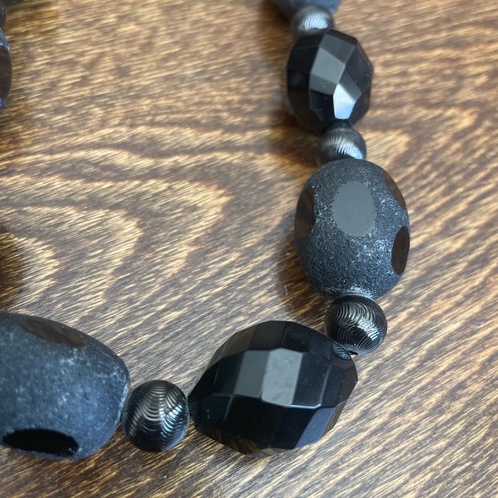 Black Faceted Bead Necklace with Irregular Shapes - Picture 2 of 3